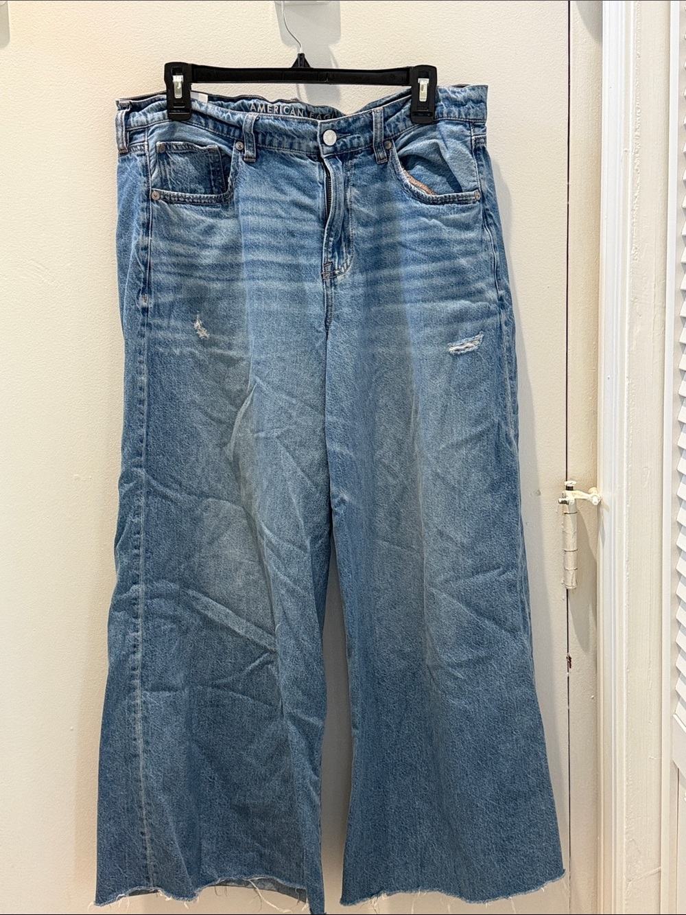 American Eagle Super High Rise Ultra Wide Leg
